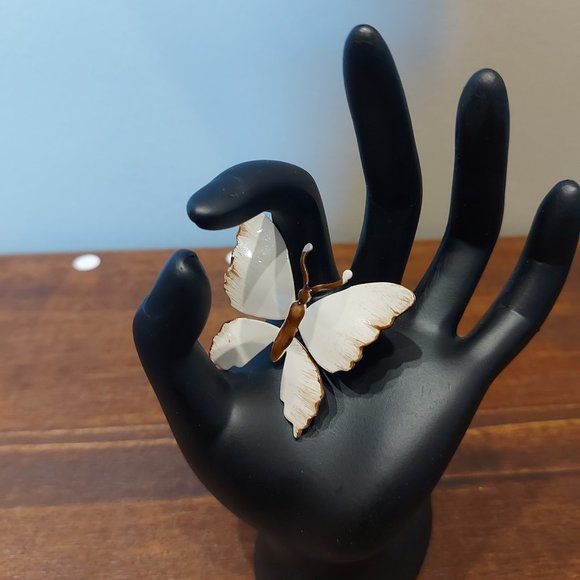 Vintage Enamel Butterfly Brooch. - Picture 5 of 5